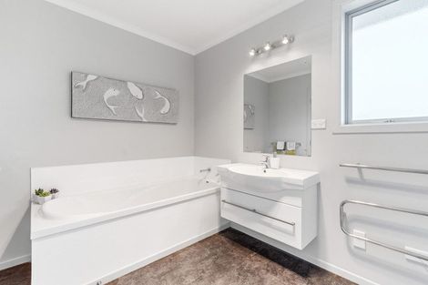 Photo of property in 23 Grandvista Drive, Green Island, Dunedin, 9018