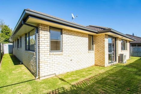 Photo of property in 28 Twin Oak Avenue, Papamoa Beach, Papamoa, 3118