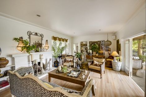 Photo of property in 56 Lucknow Road, Havelock North, 4130