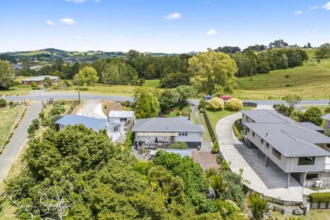 Photo of property in 45 Gorge Road, Maungaturoto, 0520