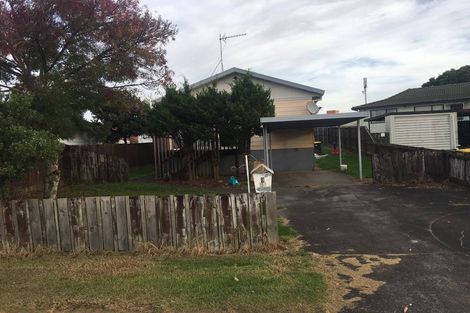 Photo of property in 3/10 Penion Drive, Flat Bush, Auckland, 2023