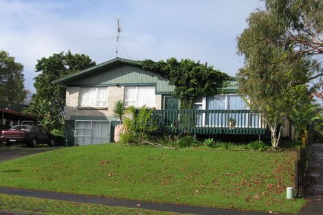 Photo of property in 4 Binda Place, Botany Downs, Auckland, 2010