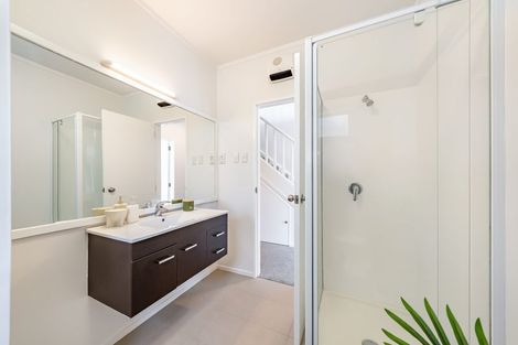 Photo of property in Mcfarlane Mews, 7/2 Mcfarlane Street, Mount Victoria, Wellington, 6011