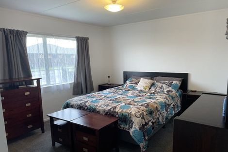 Photo of property in 81 Roberts Line, Kelvin Grove, Palmerston North, 4414