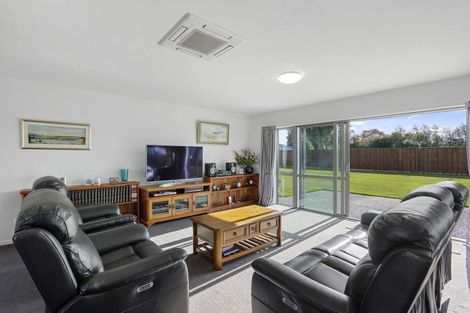Photo of property in 11 Brampton Drive, West Melton, 7618