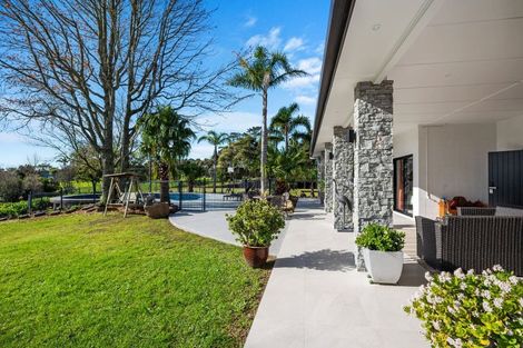 Photo of property in 49 Vaughans Road, Okura, Albany, 0792