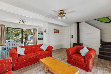 Photo of property in 112 Blue Pacific Parade, Riversdale Beach, Masterton, 5872