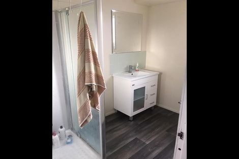 Photo of property in 3/10 Penion Drive, Flat Bush, Auckland, 2023