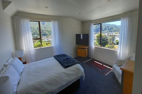 Photo of property in 116 Wellington Street, Picton, 7220