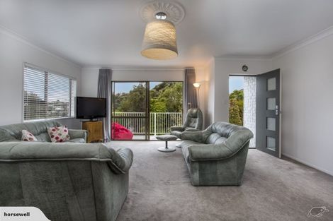 Photo of property in 1/489 Beach Road, Murrays Bay, Auckland, 0630