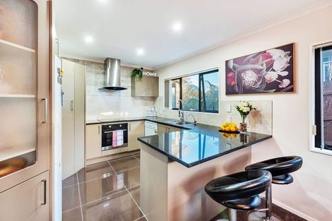 Photo of property in 23f Kamara Road, Glen Eden, Auckland, 0602