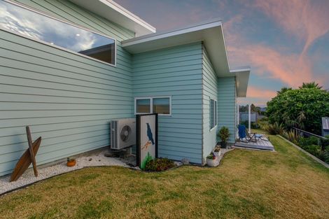 Photo of property in 32a Ohuirehe Road, Coastlands, Whakatane, 3120