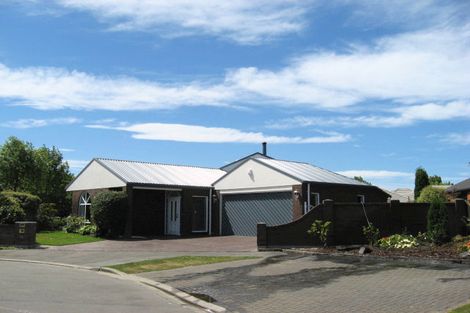 Photo of property in 16 Abingdon Court, Avonhead, Christchurch, 8042