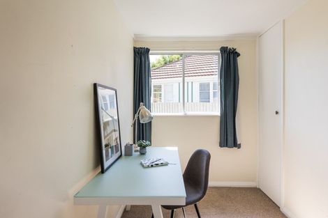 Photo of property in 1 Moheke Avenue, Roslyn, Palmerston North, 4414