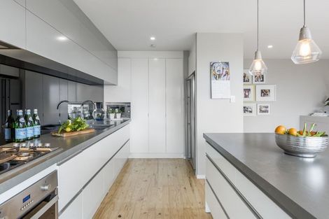 Photo of property in 681 East Coast Road, Browns Bay, Auckland, 0630