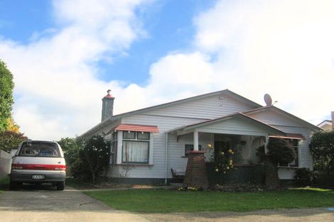Photo of property in 30 Burns Avenue, Takaro, Palmerston North, 4412