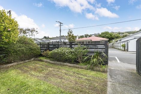 Photo of property in 4a Earp Street, Johnsonville, Wellington, 6037
