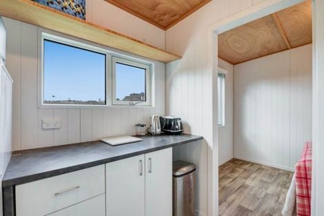 Photo of property in 10 Rimu Road, Stanmore Bay, Whangaparaoa, 0932