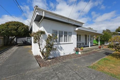 Photo of property in 4/4a Oak Street, Ebdentown, Upper Hutt, 5018