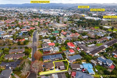 Photo of property in 1/40 Matuhi Rise, Henderson, Auckland, 0612