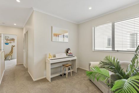 Photo of property in 35 Whenuapai Drive, Whenuapai, Auckland, 0618