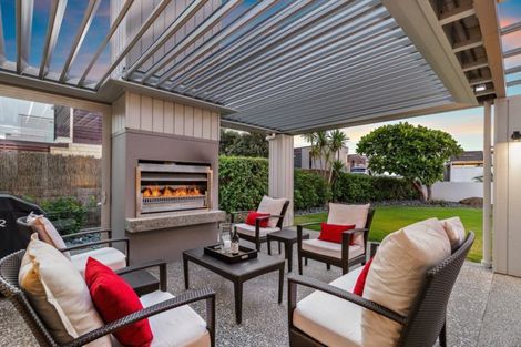 Photo of property in 37 Taumata Road, Omaha, 0986