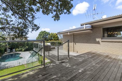 Photo of property in 2 Cloverly Crescent, Campbells Bay, Auckland, 0630
