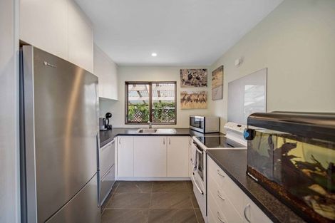 Photo of property in 51 Cargill Street, Papakura, 2110