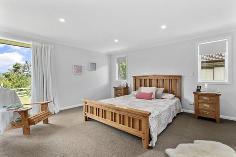 Photo of property in 12 Kereru Place, Pyes Pa, Tauranga, 3112