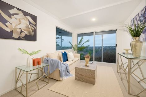 Photo of property in 281 Sturges Road, Henderson Valley, Auckland, 0612