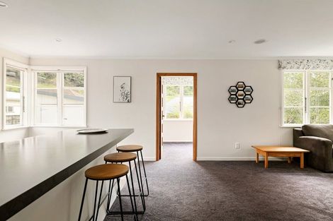 Photo of property in 124 Tipahi Street, Nelson South, Nelson, 7010