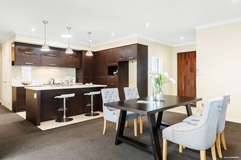 Photo of property in 17 Ohau Court, Fairview Heights, Auckland, 0632