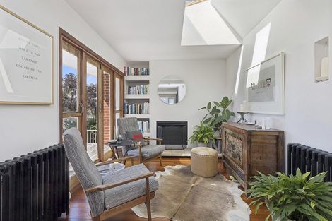 Photo of property in 18 Kapekape Place, Pukerua Bay, 5026