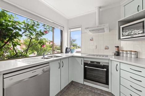 Photo of property in 27 Beaufort Mews, Taradale, Napier, 4112