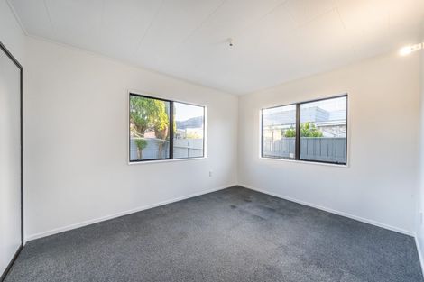 Photo of property in 2/1006 High Street, Avalon, Lower Hutt, 5011