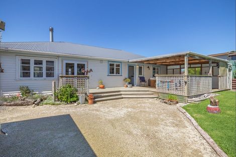 Photo of property in 78 Koputara Road, Himatangi Beach, Foxton, 4891
