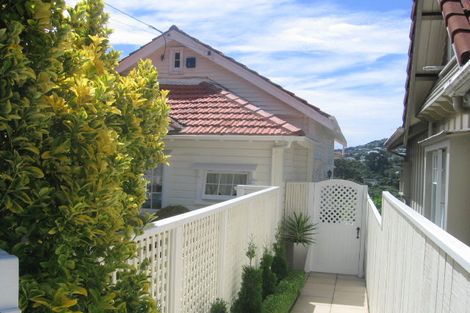 Photo of property in 29 Raroa Road, Kelburn, Wellington, 6012