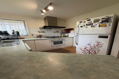 Photo of property in 26 Cabeleigh Drive, Helensville, 0800