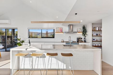 Photo of property in Luggate Park, 32 Cooper Crescent, Luggate, Wanaka, 9383