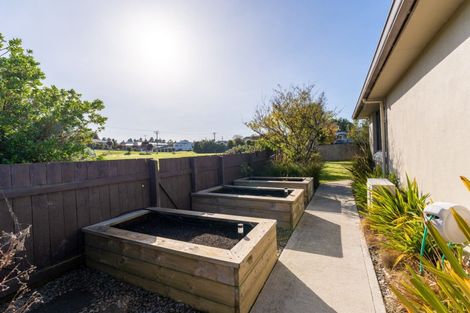 Photo of property in 5 Valiant Road, Waldronville, Dunedin, 9018