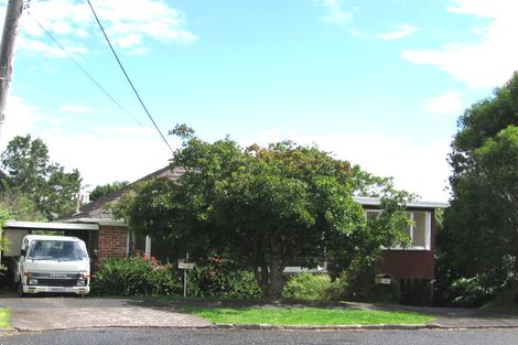 Photo of property in 18 Heath Avenue, Northcote, Auckland, 0627