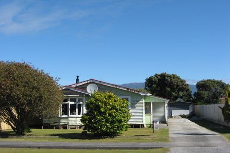 Photo of property in 66 Wakefield Street, Westport, 7825