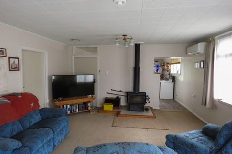 Photo of property in 61 Brougham Street, Westport, 7825