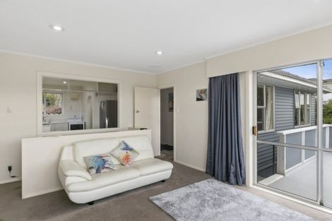 Photo of property in 22 Paparangi Crescent, Paparangi, Wellington, 6037