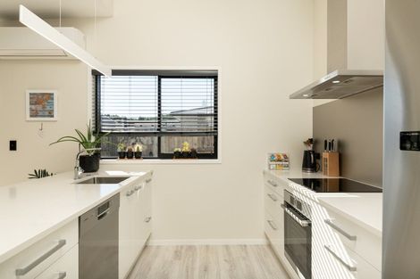 Photo of property in 82 Awataha Crescent, Pyes Pa, Tauranga, 3110