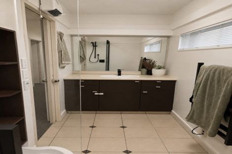 Photo of property in 7b Morrows Mead, Wanaka, 9305