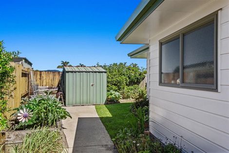 Photo of property in 24 Edgewater Grove, Whakatane, 3120