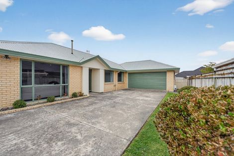 Photo of property in 42 Brooklyn Heights Drive, Kelvin Grove, Palmerston North, 4414