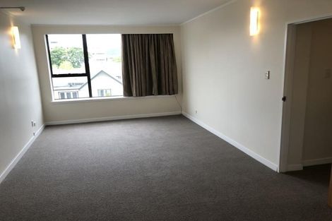 Photo of property in Hobson Court Flats, 28/70 Hobson Street, Thorndon, Wellington, 6011