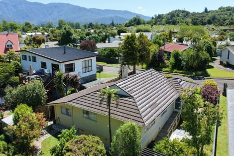 Photo of property in 30 Sunbelt Crescent, Takaka, 7110